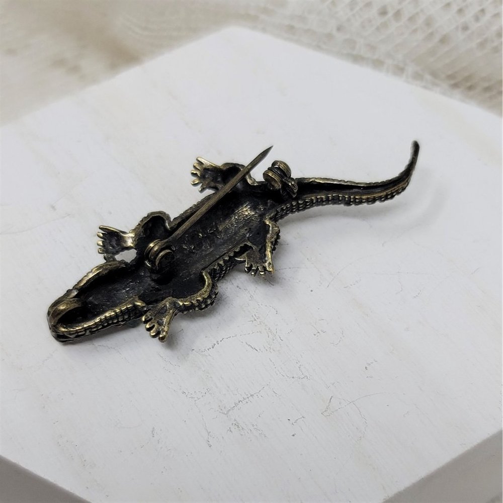 Rhinestone Little Lizard Pin Brooch - Picture 7 of 7